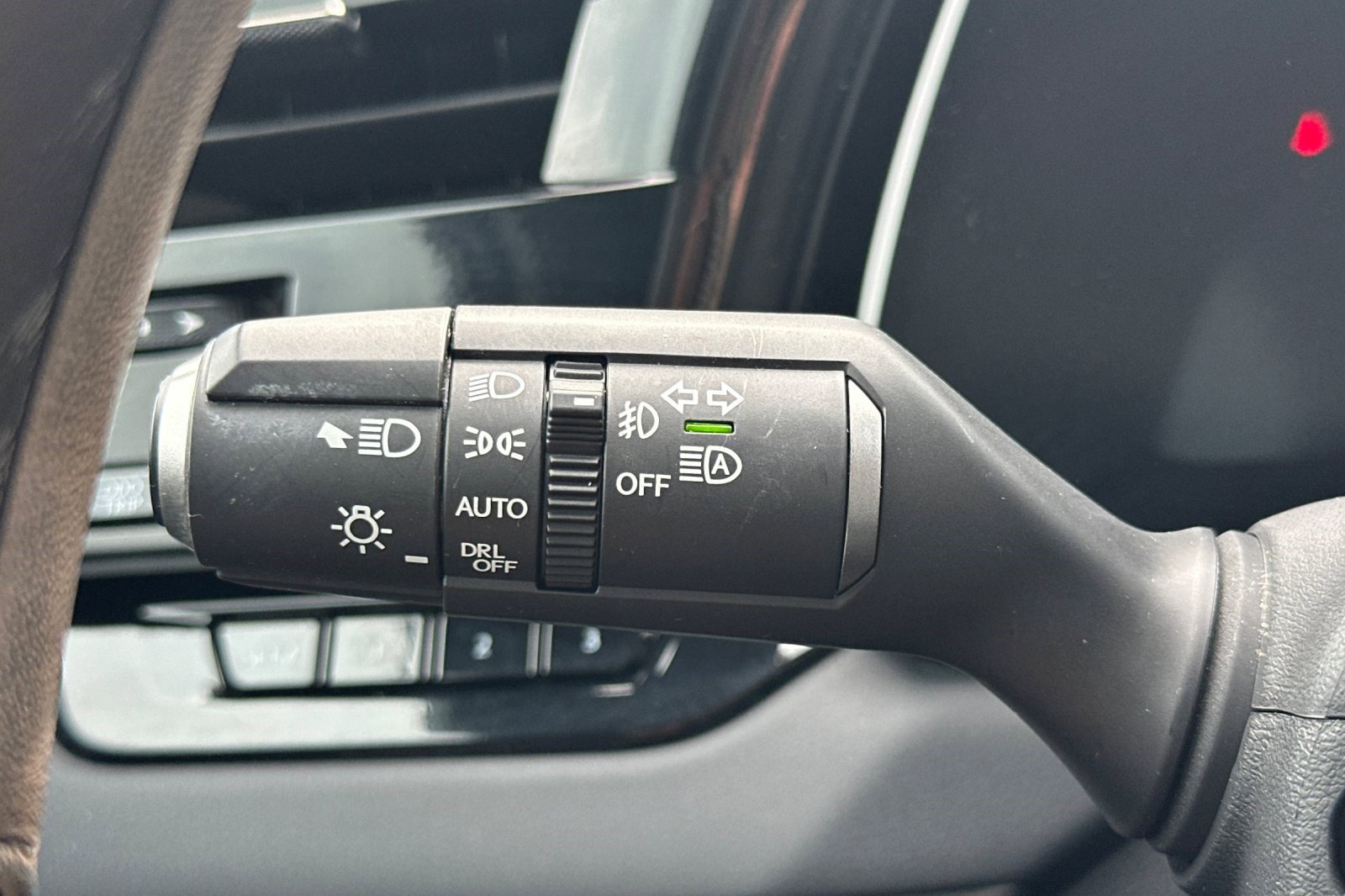 Certified 2023 Lexus RX 350h w/ Cold Area Package image 32