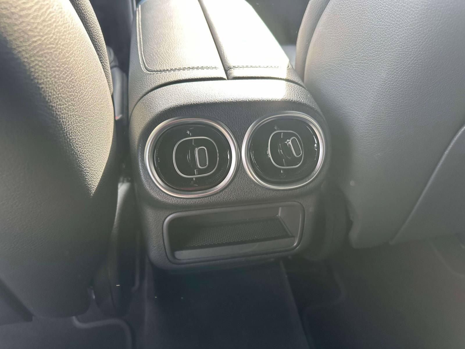 Used 2024 Mercedes-Benz GLC 300 4MATIC image 13