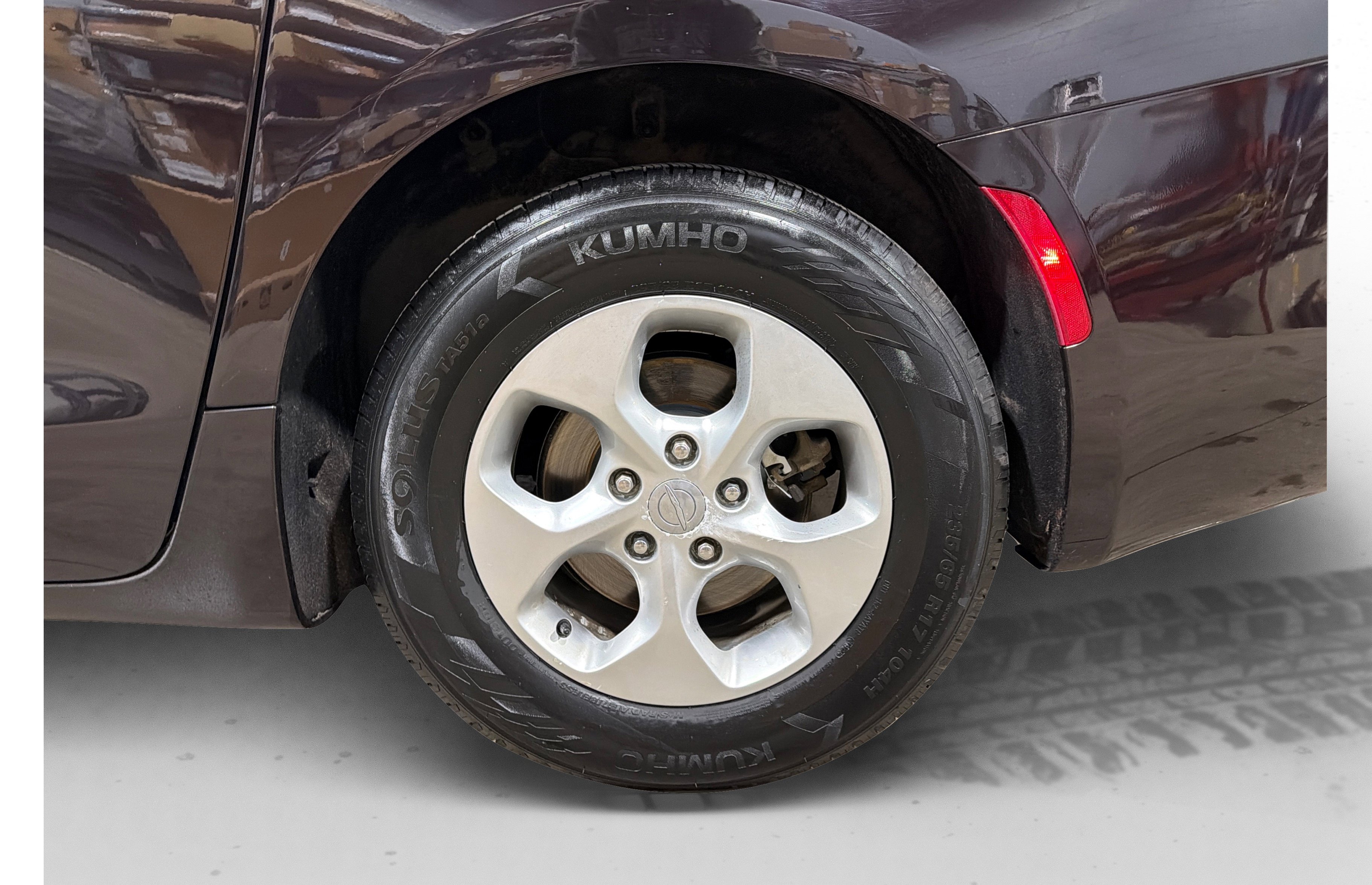 Used 2017 Chrysler Pacifica LX w/ Tire & Wheel Group FWD image 46