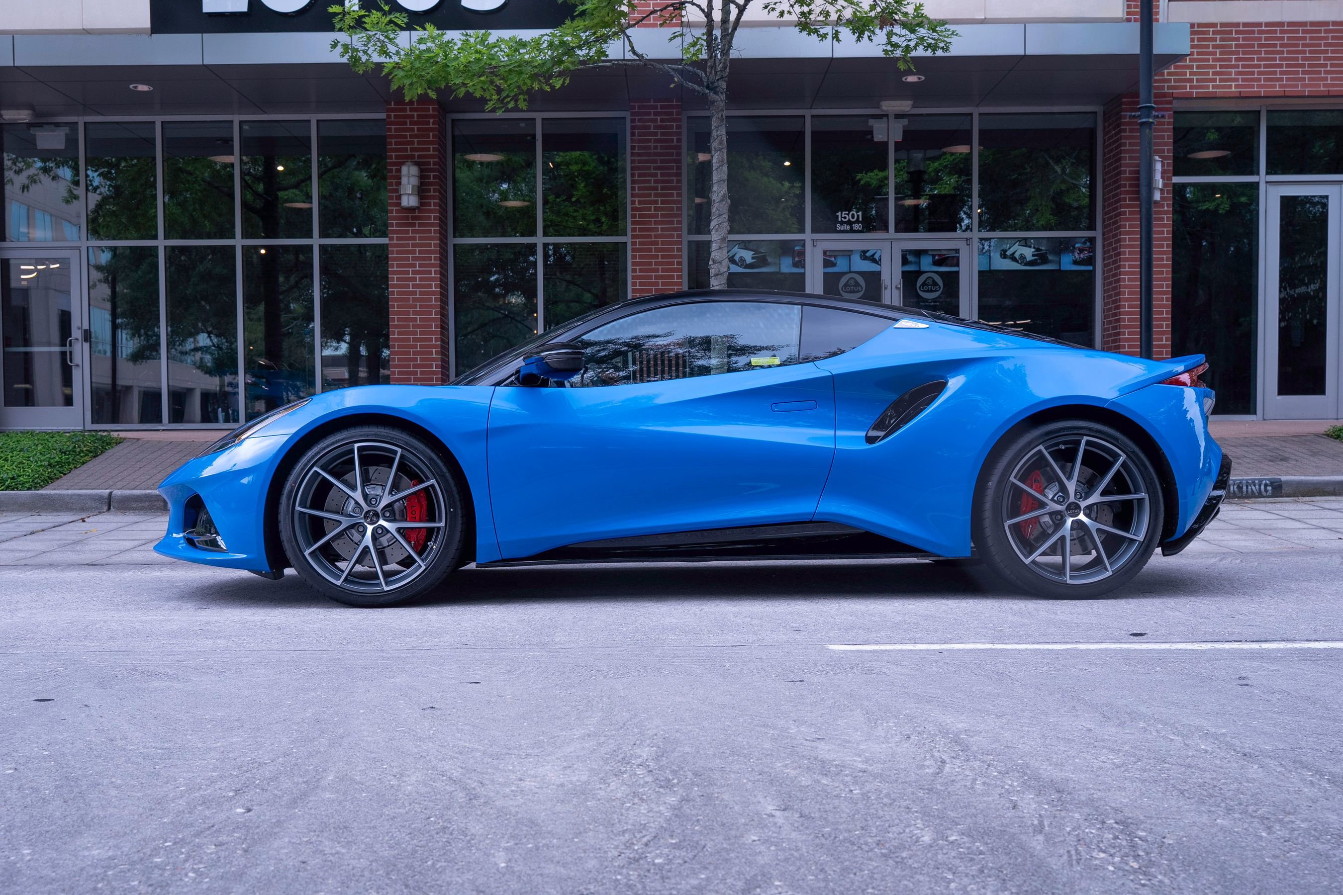 New 2026 Lotus Emira SE RWD image 13