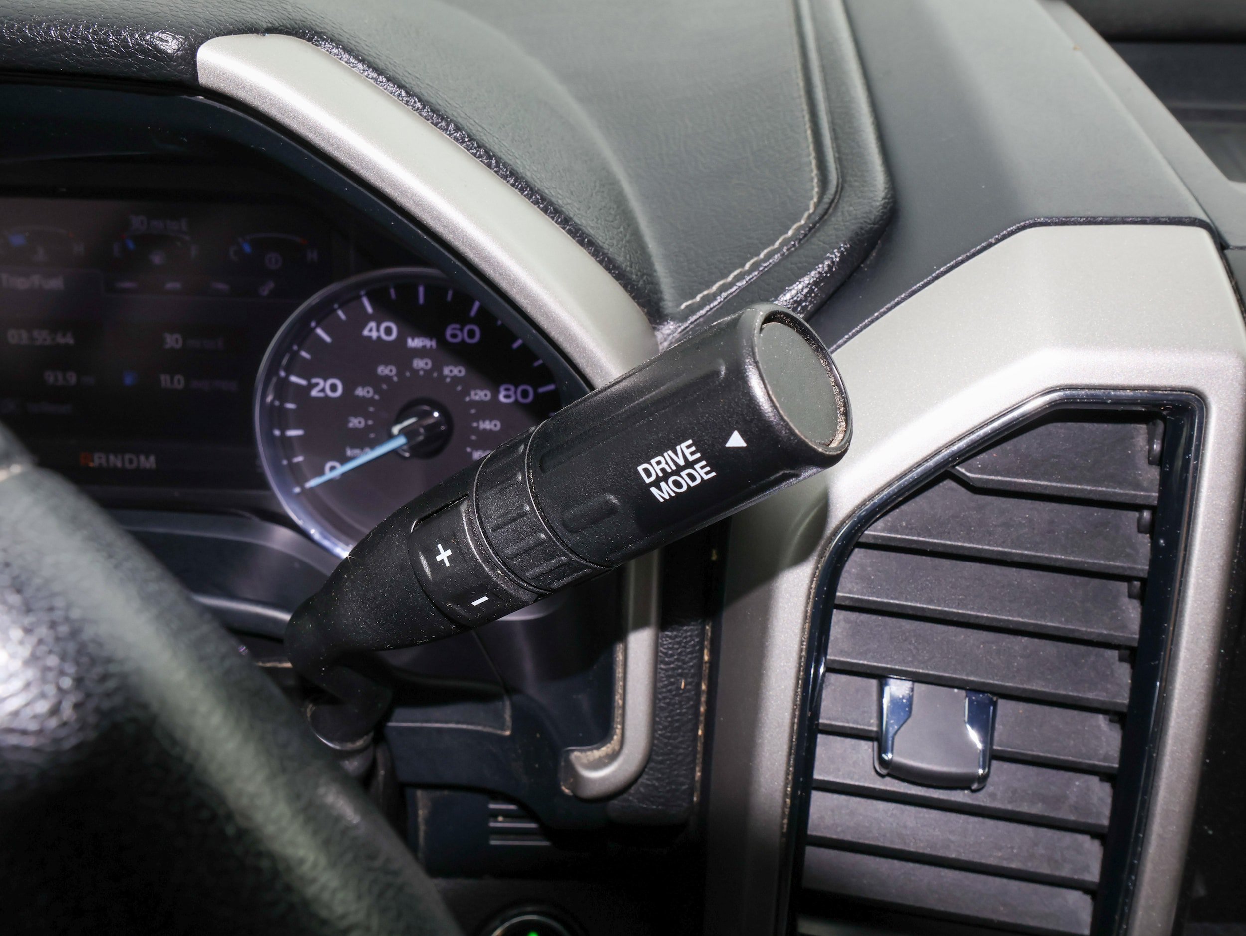 Used 2021 Ford F250 Lariat AWD/4WD image 29