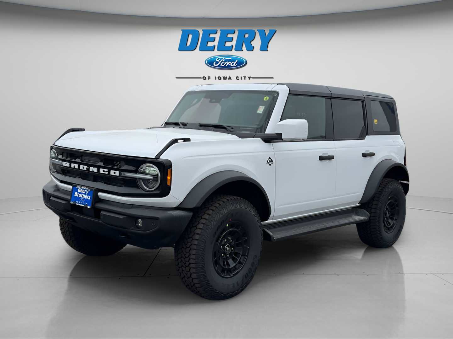 New 2026 Ford Bronco Outer Banks w/ Sasquatch Package image 2