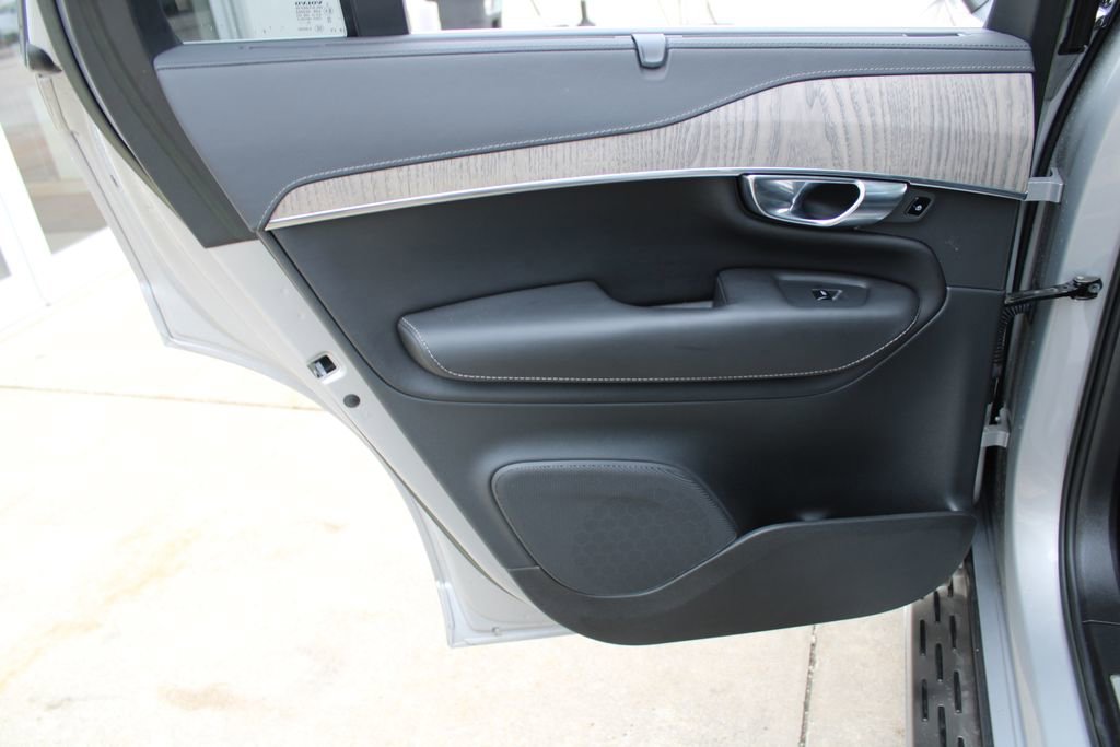 Used 2023 Volvo XC90 T8 Ultimate w/ Protection Package Premier image 22