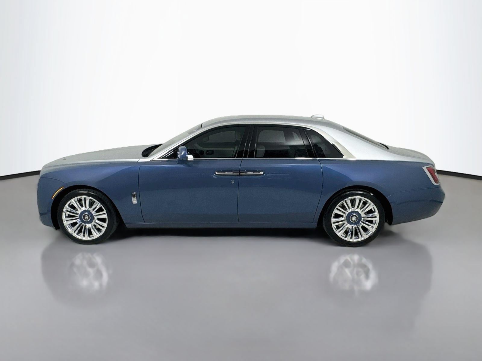 Certified 2024 Rolls-Royce Ghost AWD/4WD image 5