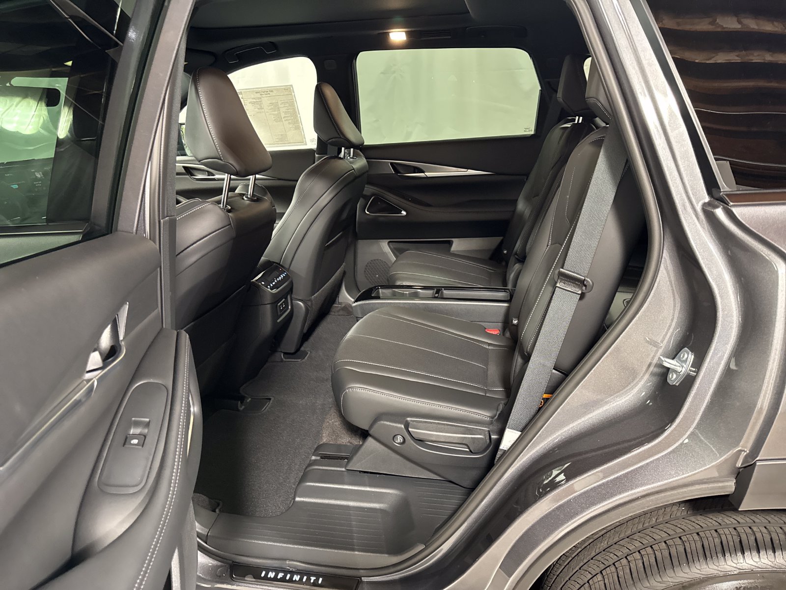 New 2027 INFINITI QX60 Sport w/ Dark Cargo Package AWD/4WD image 5