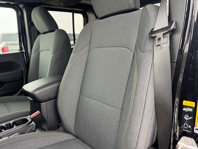 New 2026 Jeep Gladiator Sport AWD/4WD image 28