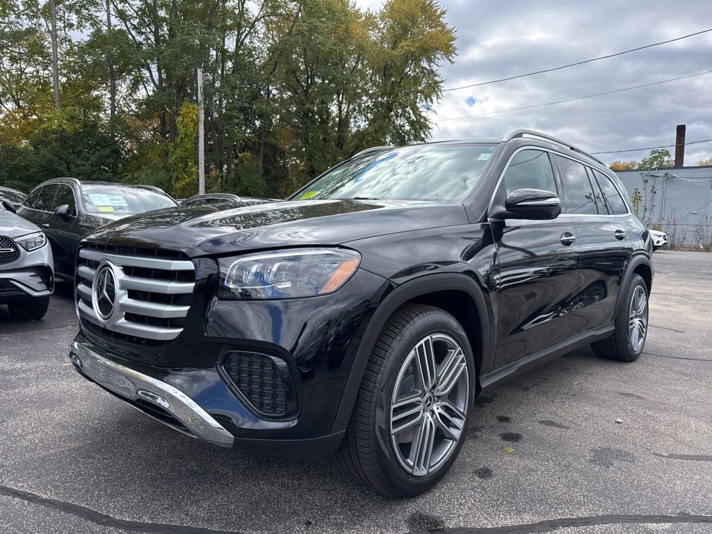 New 2026 Mercedes-Benz GLS 450 4MATIC image 3