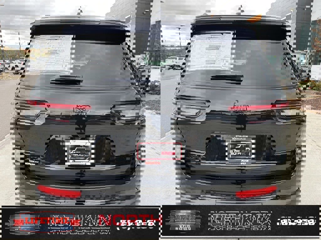 New 2025 Jeep Grand Cherokee L Altitude image 21