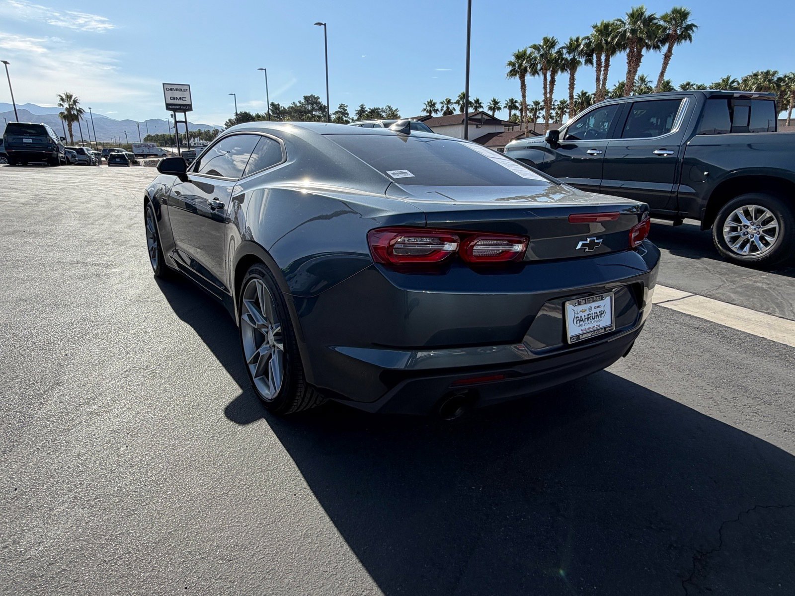 Used 2022 Chevrolet Camaro LT w/ Technology Package RWD image 5