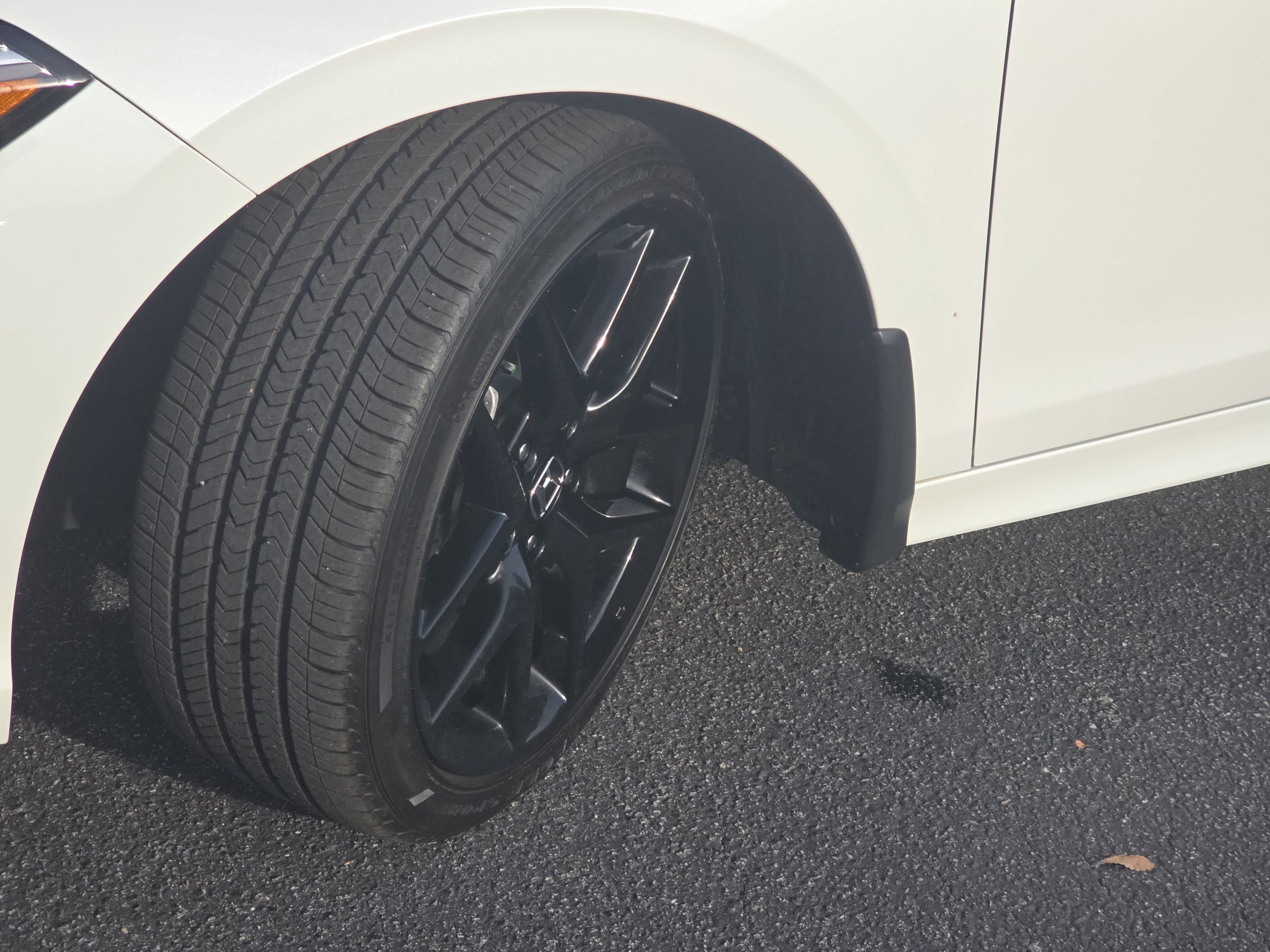 Used 2025 Honda Civic Sport image 31