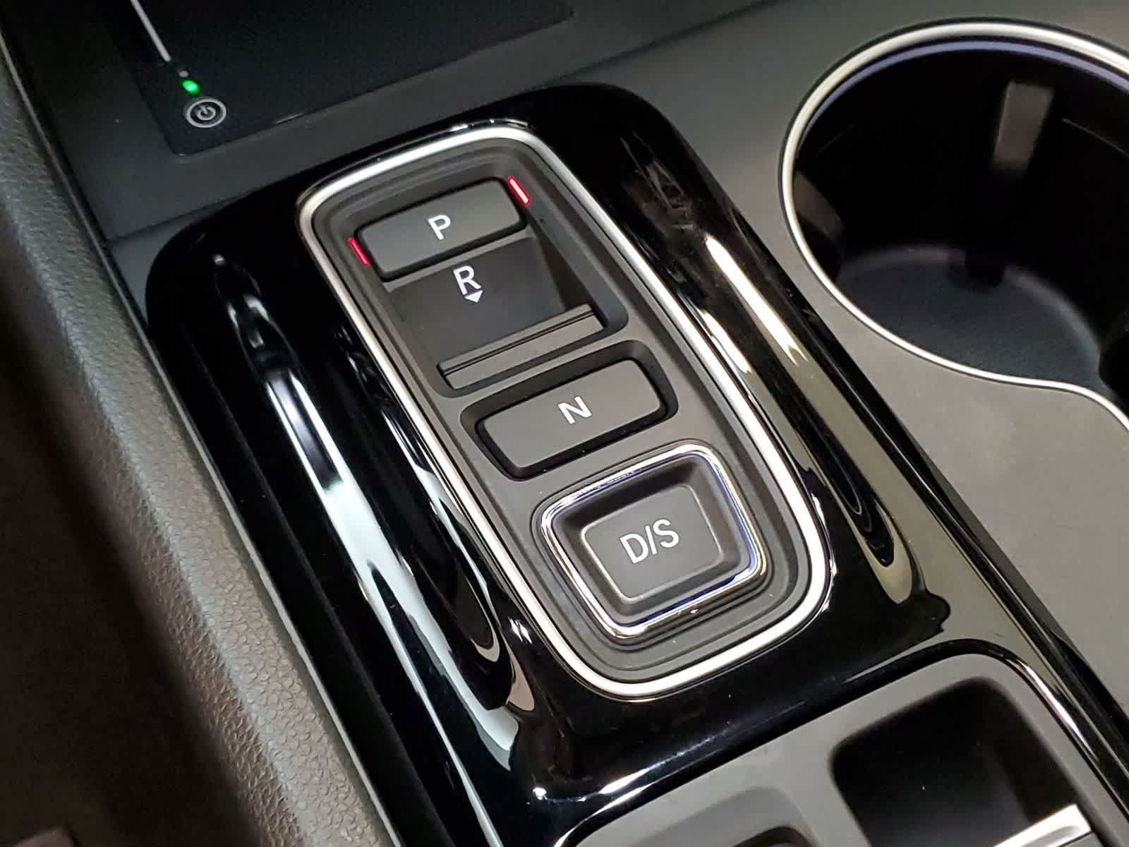 Certified 2025 Honda Pilot Touring image 10
