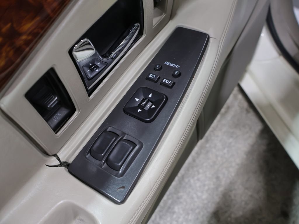 Used 2002 Cadillac Eldorado Collector's Edition image 20