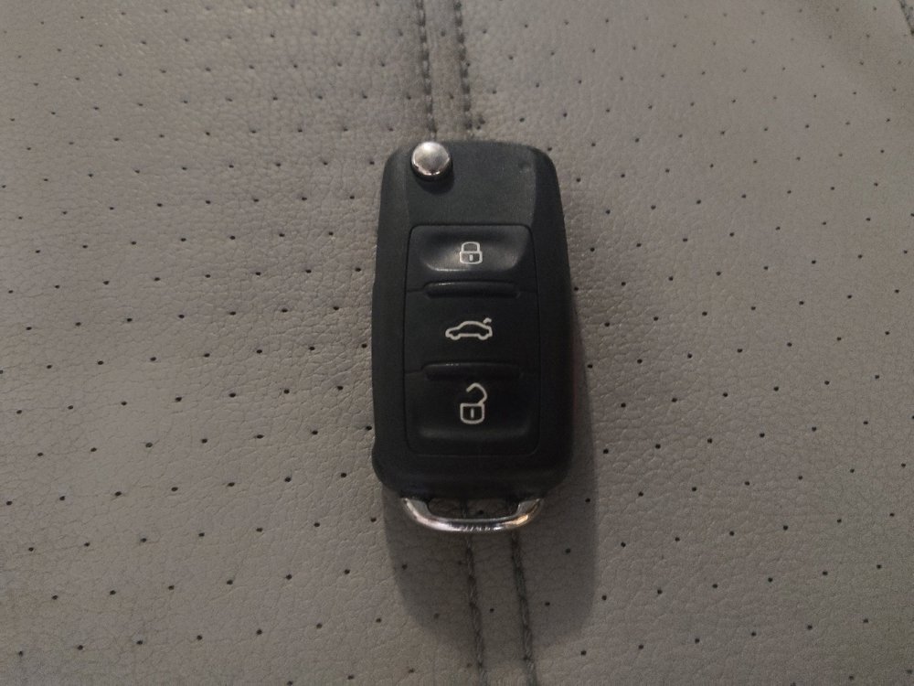 Used 2015 Volkswagen Passat 1.8T Limited Edition image 32