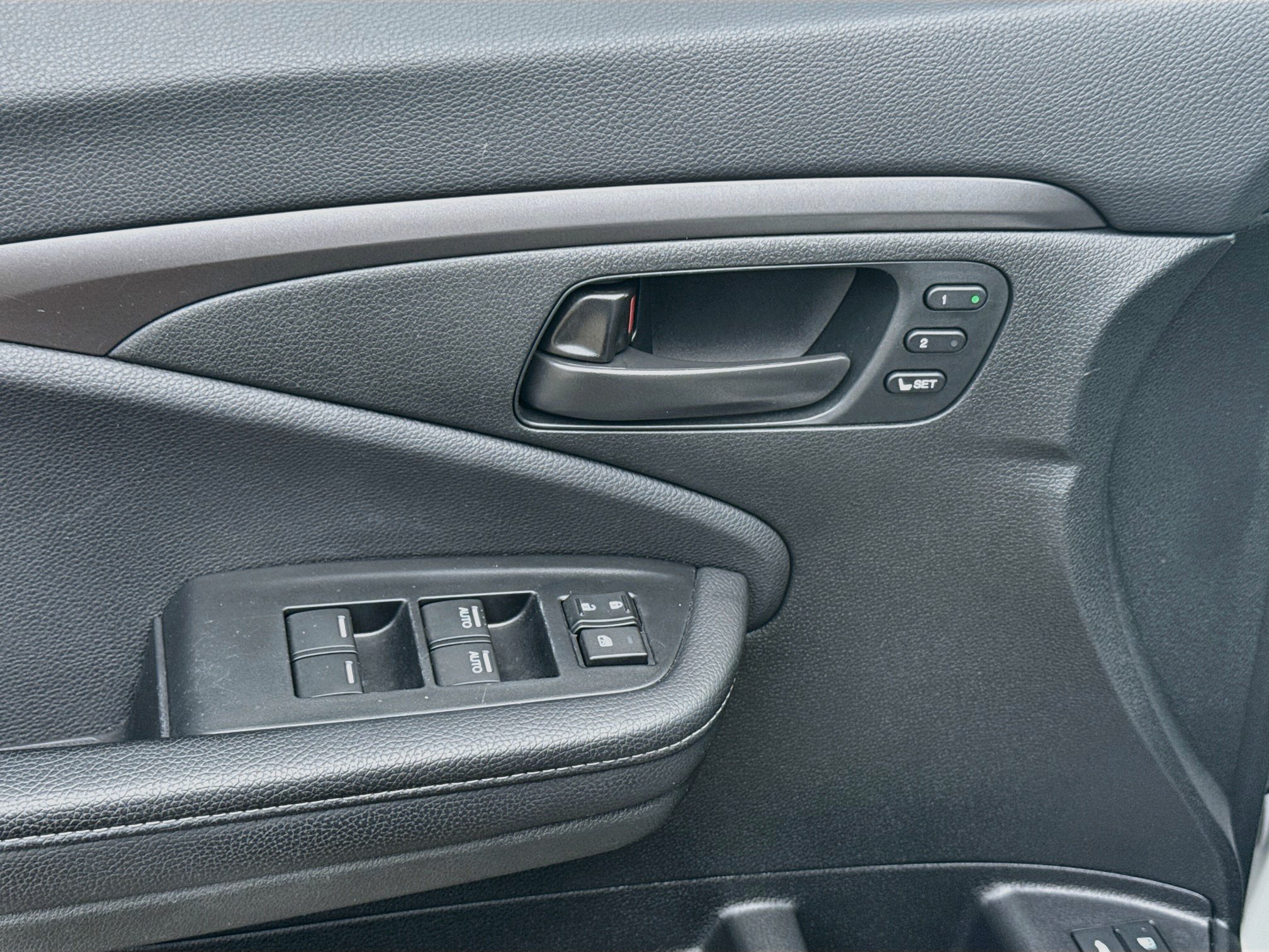 Used 2023 Honda Passport EX-L image 14