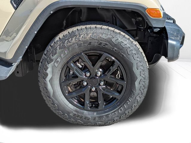 Used 2022 Jeep Gladiator Sport AWD/4WD image 11