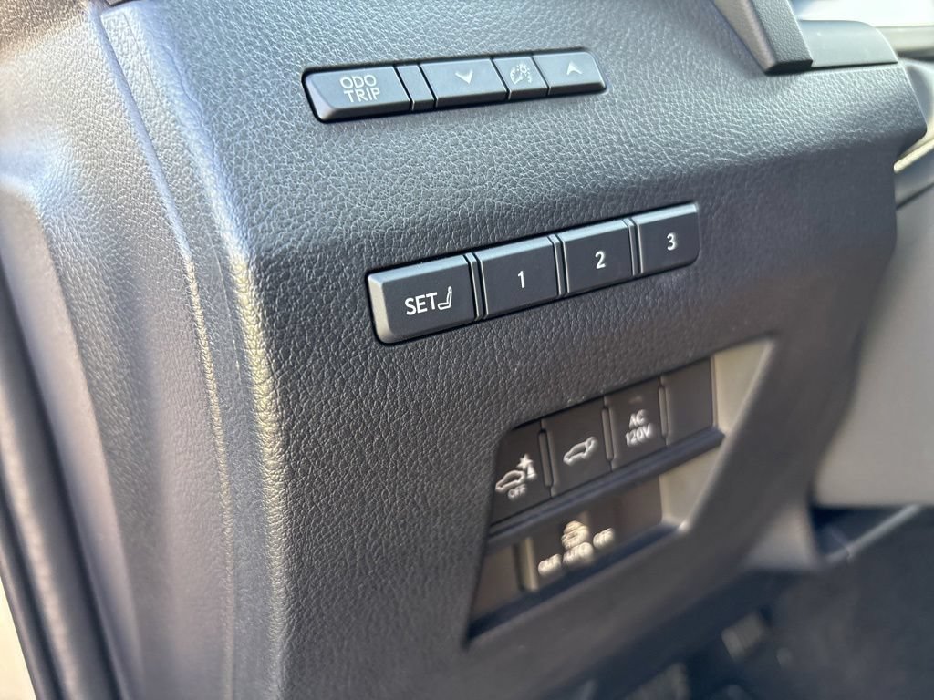 Certified 2024 Lexus GX 550 w/ Accessory Package (2T) AWD/4WD image 14