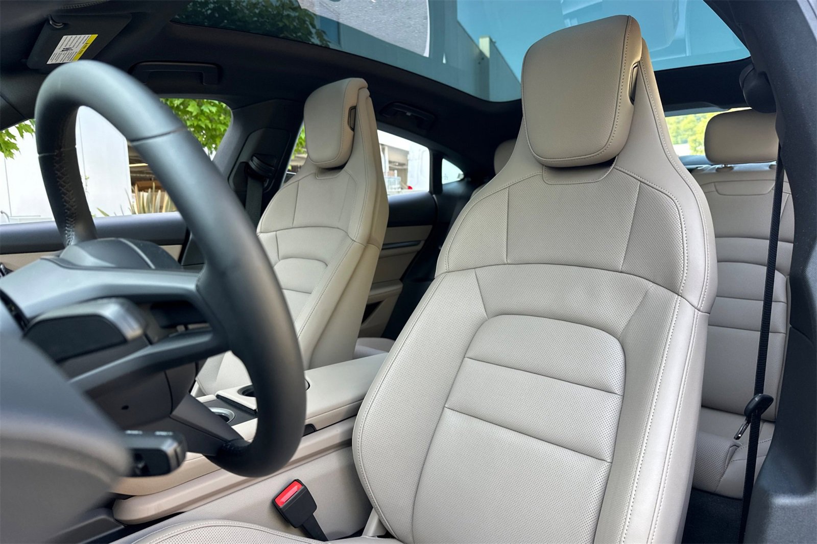 New 2025 Porsche Taycan image 5