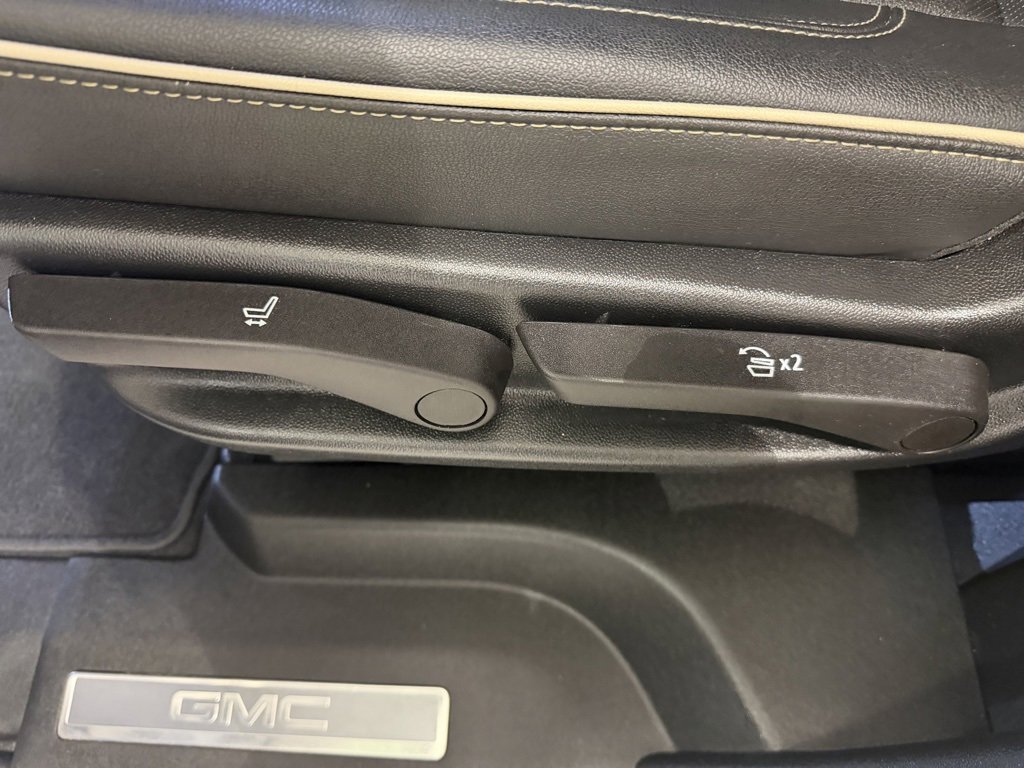Used 2022 GMC Yukon SLT w/ SLT Luxury Package image 33