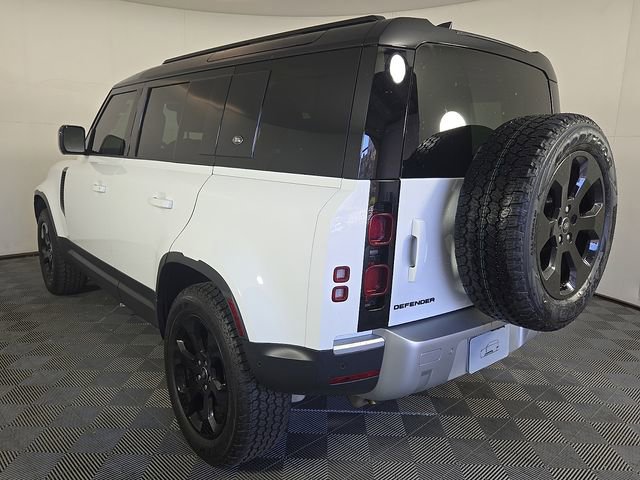 Certified 2022 Land Rover Defender 110 AWD/4WD image 7