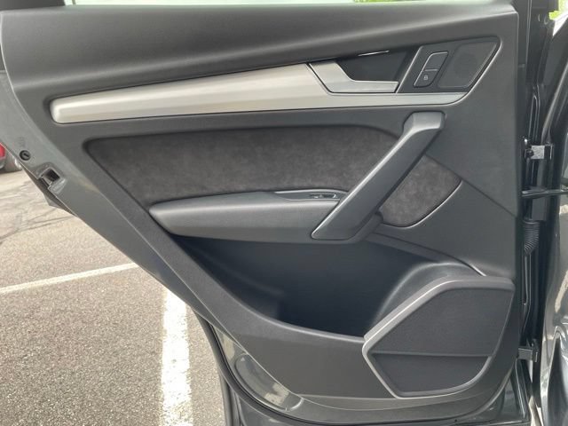 Used 2018 Audi SQ5 Premium Plus w/ Navigation Package AWD/4WD image 26