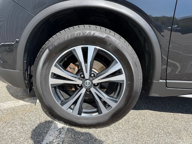 Used 2019 Nissan Rogue S AWD/4WD image 14