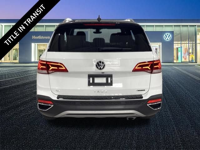 Used 2024 Volkswagen Taos SE w/ Panoramic Sunroof Package AWD/4WD image 28