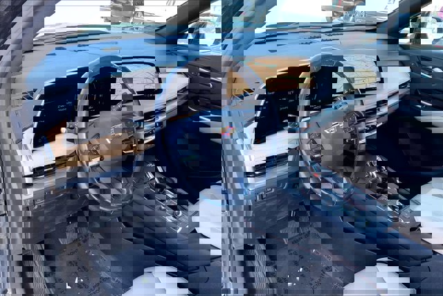 Used 2024 Cadillac XT4 Luxury image 14