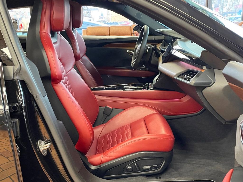 Used 2024 Audi e-tron GT Premium Plus w/ Executive Package image 26