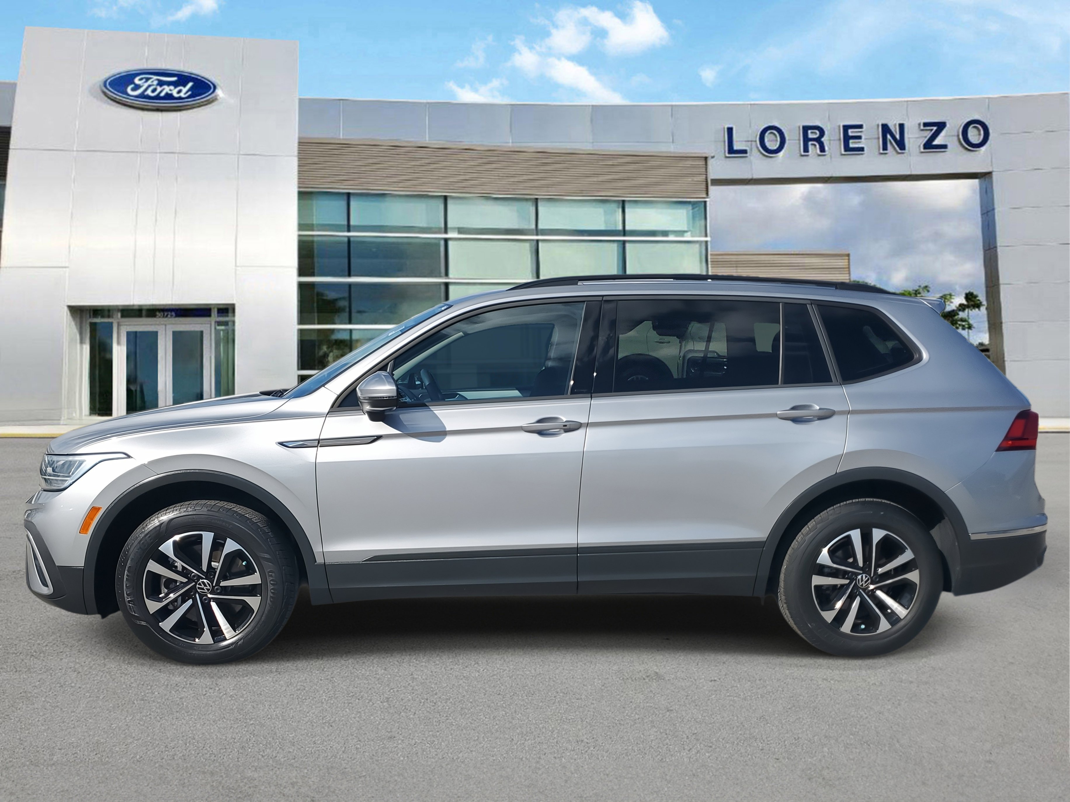 Used 2023 Volkswagen Tiguan S w/ Driver Assistance Package image 8