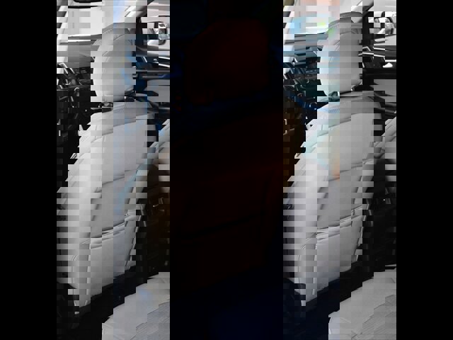 Used 2016 Ford Edge SEL image 20