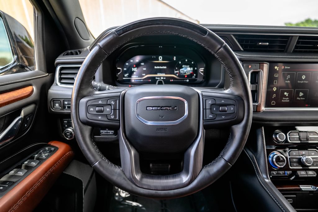 Certified 2024 GMC Yukon XL Denali Ultimate AWD/4WD image 14