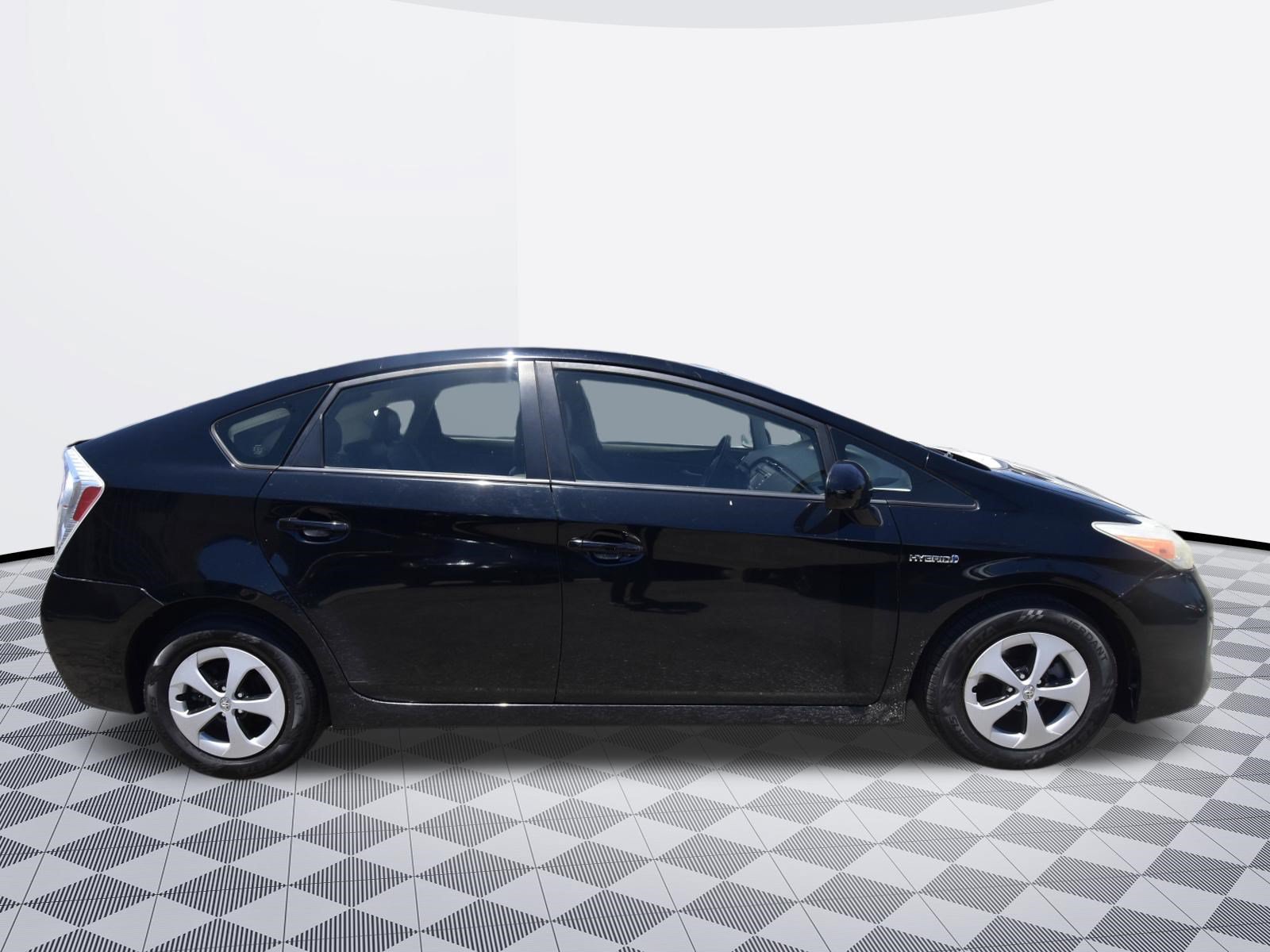 Used 2014 Toyota Prius Four FWD image 5
