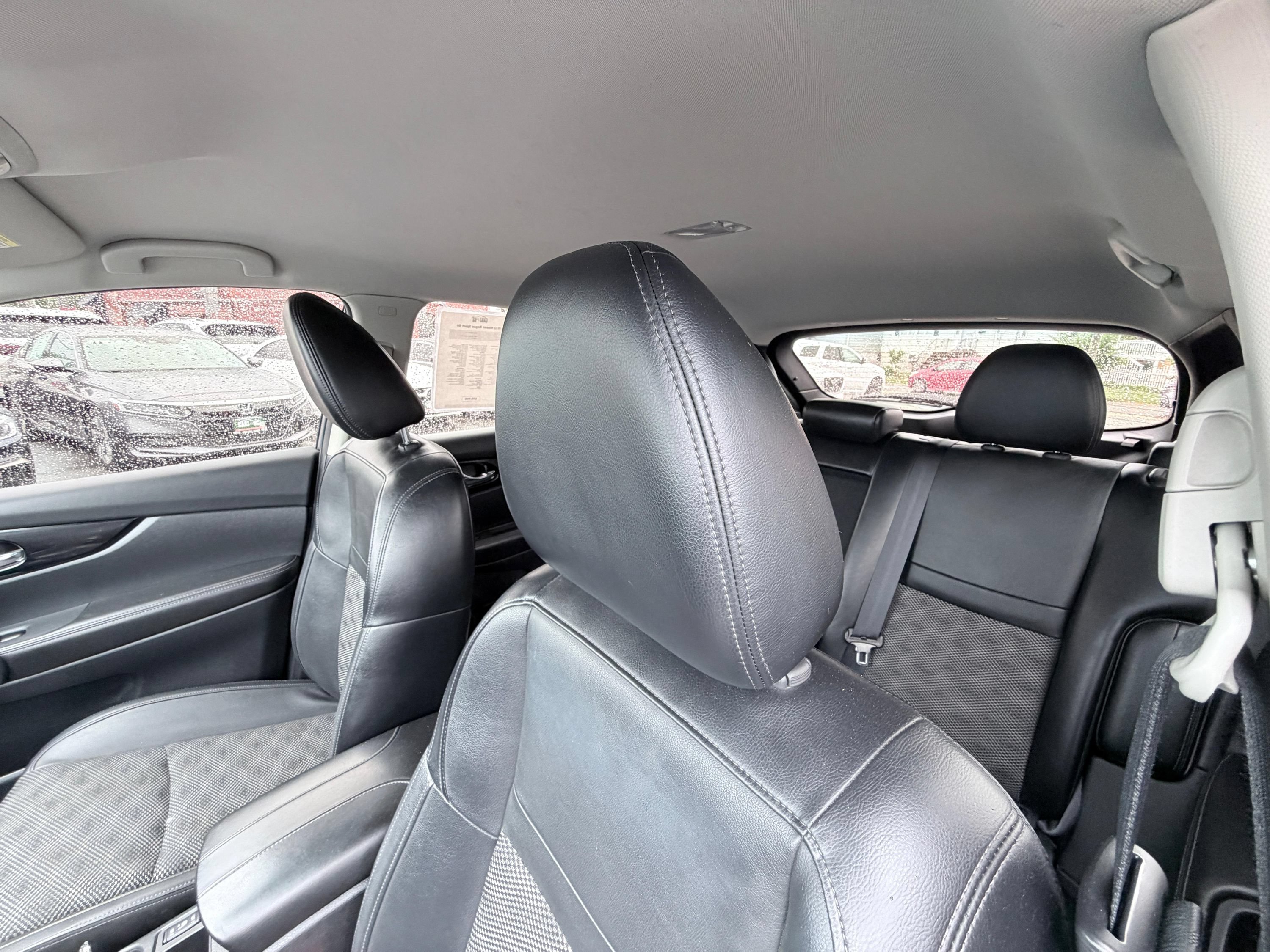Used 2022 Nissan Rogue Sport SV w/ Technology Package AWD/4WD image 14