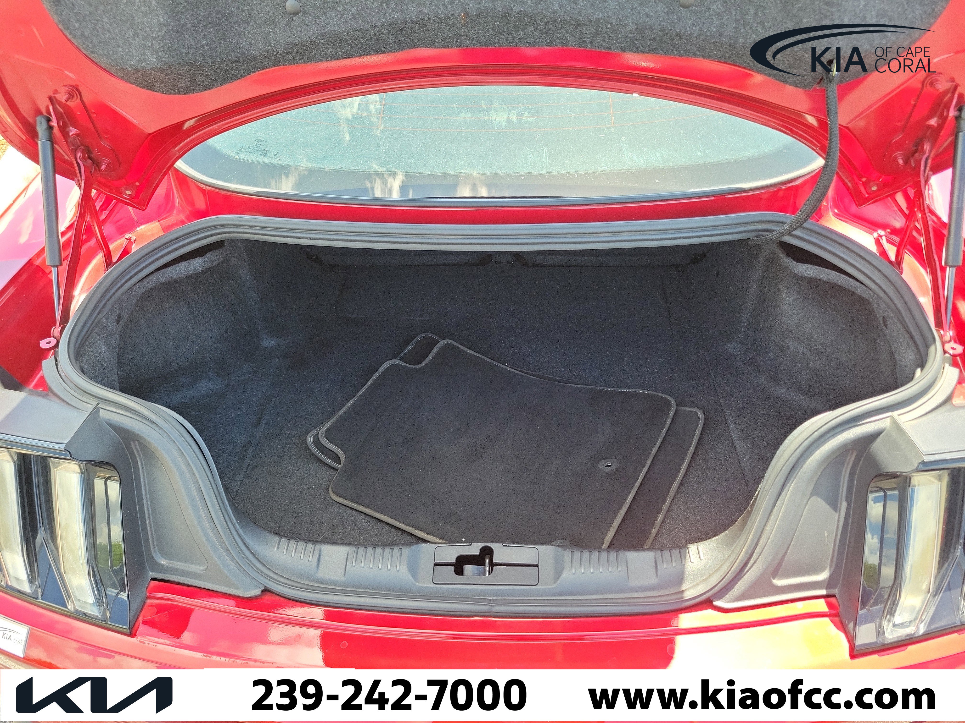 Used 2022 Ford Mustang GT Premium w/ Equipment Group 401A RWD image 11