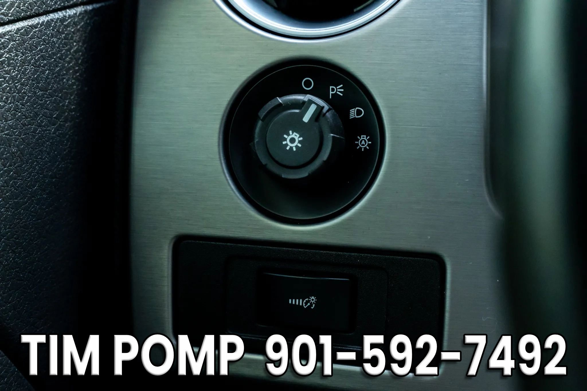 Used 2014 Ford F150 Raptor w/ Equipment Group 801A Luxury image 30