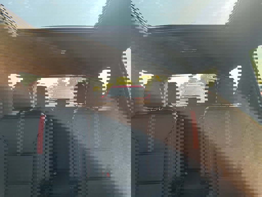 New 2026 Chevrolet Traverse RS w/ LPO, Floor Liner Package image 20