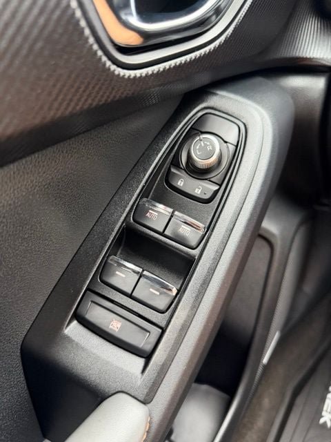 Used 2024 Subaru Crosstrek 2.5i Limited AWD/4WD image 19
