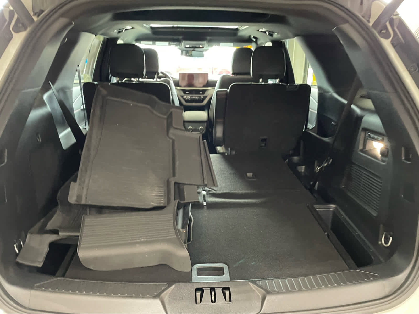 Used 2025 Ford Explorer ST w/ Sun And Sound Package AWD/4WD image 30