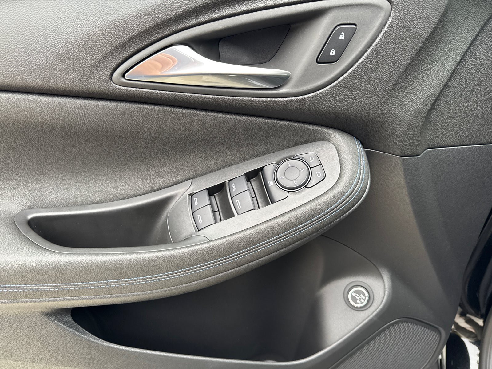 Used 2026 Buick Encore GX Sport Touring w/ Comfort Package FWD image 26