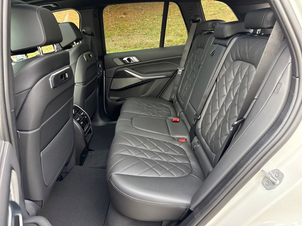 New 2026 BMW X5 xDrive50e w/ M Sport Package image 23