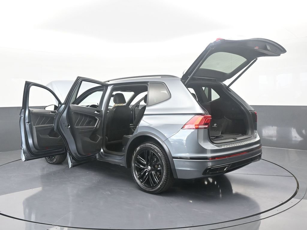 Used 2022 Volkswagen Tiguan SE R-Line AWD/4WD image 82