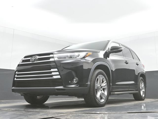 Used 2019 Toyota Highlander Limited FWD image 47
