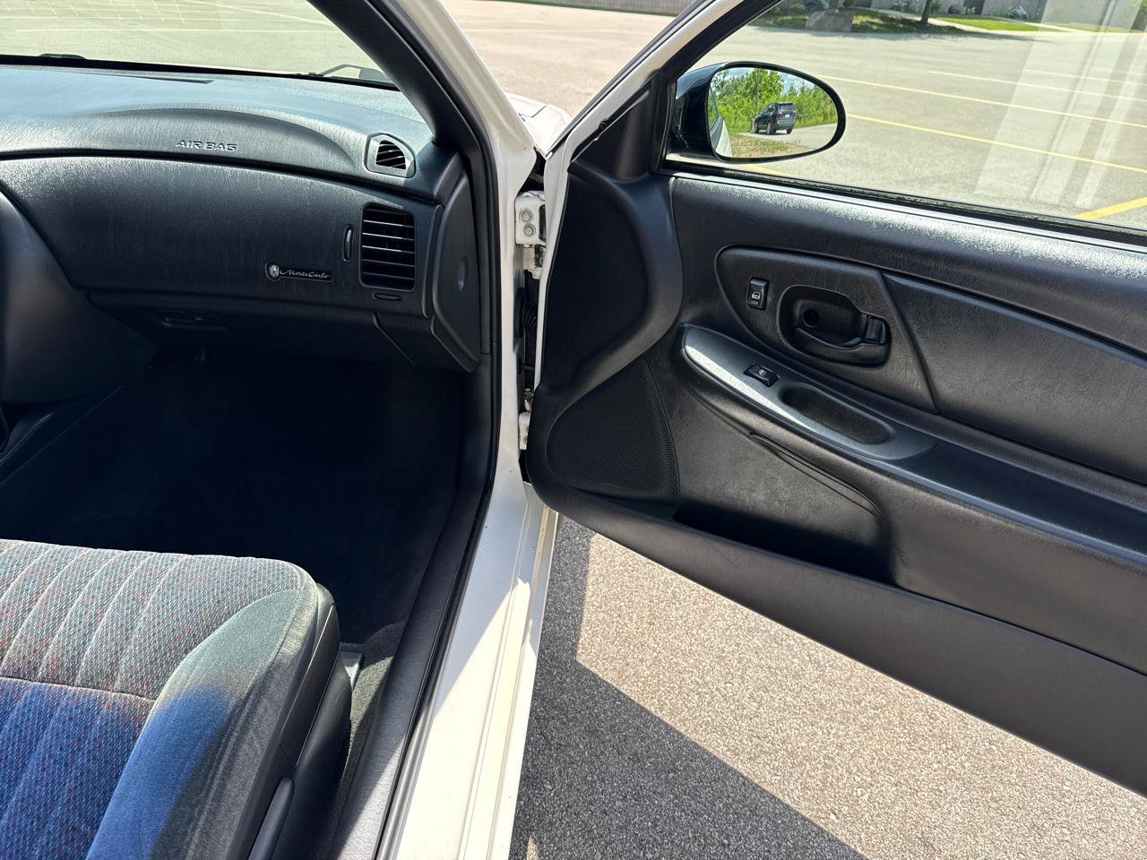 Used 2001 Chevrolet Monte Carlo SS FWD image 22