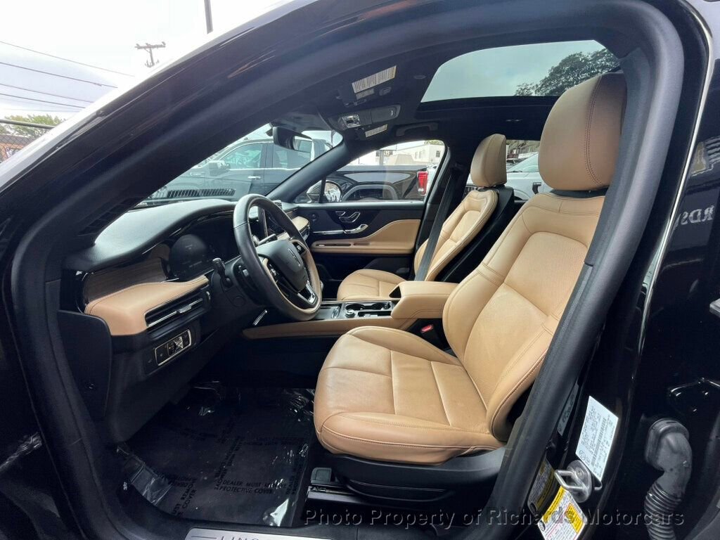 Used 2021 Lincoln Corsair Reserve w/ Equipment Group 201A image 13