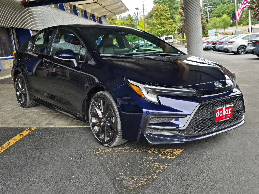 Used 2024 Toyota Corolla XSE FWD image 3