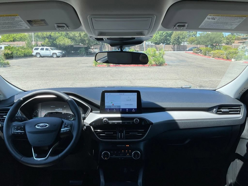 Used 2022 Ford Escape SE w/ SE Sport Appearance Package FWD image 27