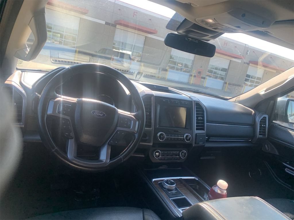 Used 2019 Ford Expedition Platinum RWD image 9