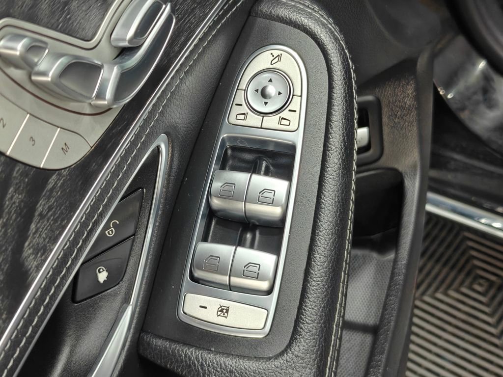 Used 2016 Mercedes-Benz C 300 4MATIC Sedan image 49