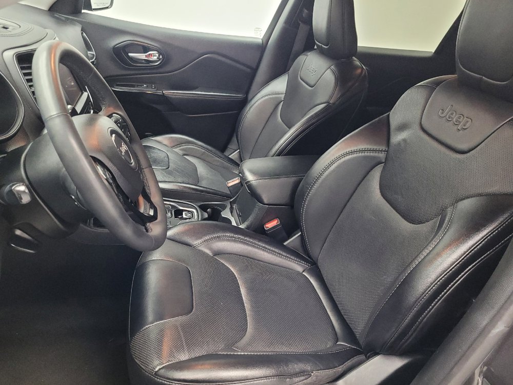 Used 2023 Jeep Cherokee Altitude Lux image 17