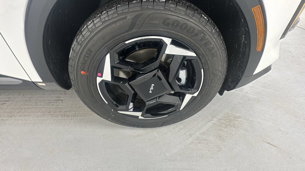 New 2026 Kia Sportage EX AWD/4WD image 9